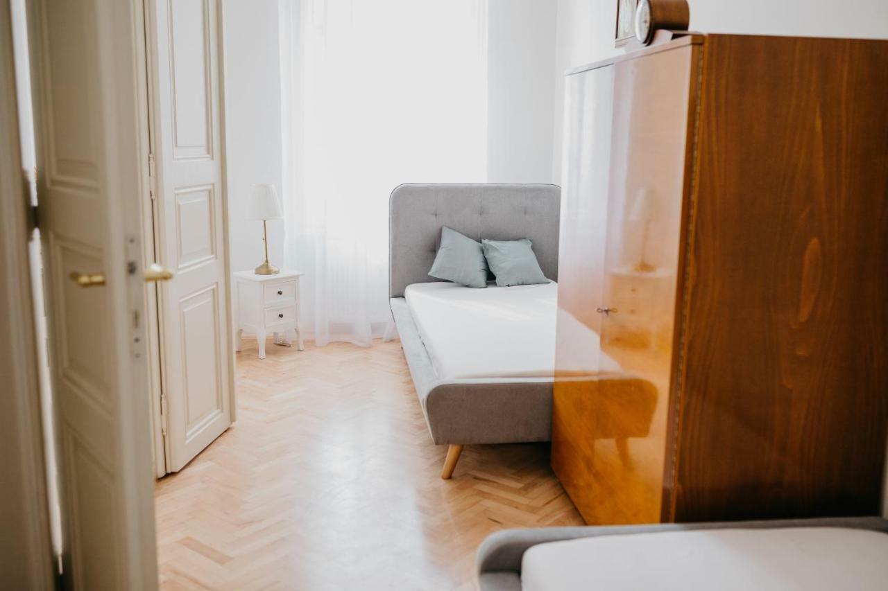 Cassovia Accommodation コシツェ エクステリア 写真